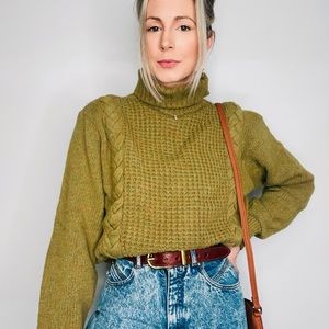 VINTAGE | 90s Oversized Chunky Knit 2-Ply Wool Cabin Core Turtleneck Sweater Top
